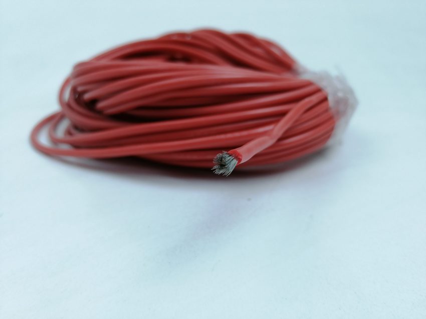 Провод силиконовый 14AWG, красный